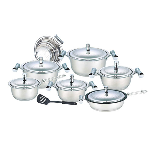 What are the advantages of stainless steel cookware