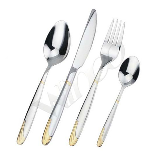 W616 Flatware Set